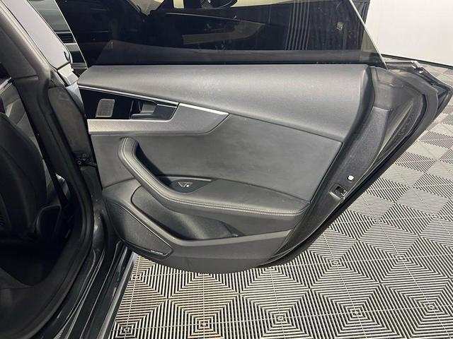 Photo of 2023 Daytona Gray Pearl Effect Audi A5 Sportback