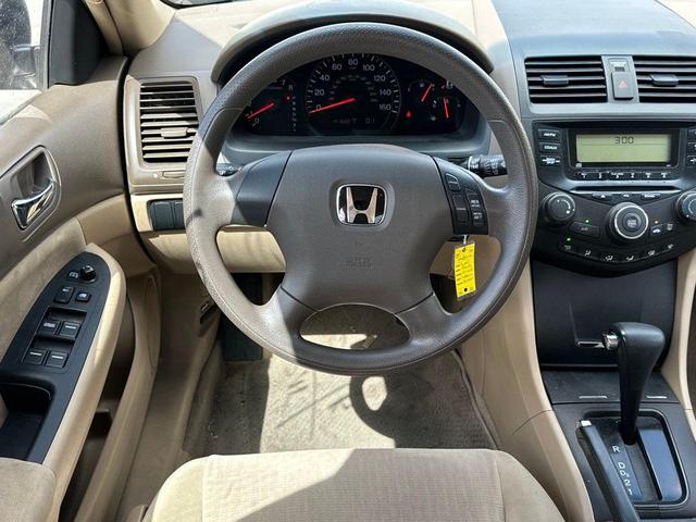 Photo of 2005 Deep Green Pearl Honda Accord