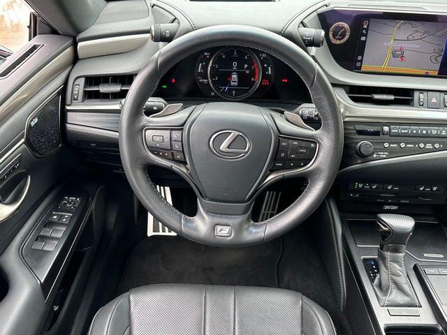 Photo of 2020 Black Lexus ES 350