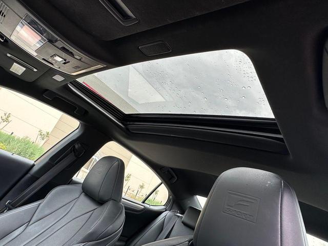 Photo of 2020 Black Lexus ES 350
