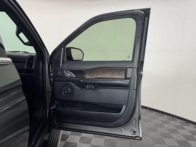 Photo of 2020 Magnetic Ford Expedition Max