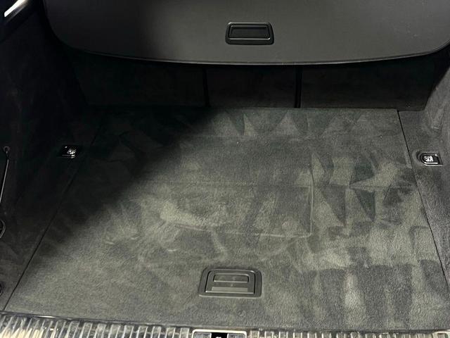 Photo of 2024 Gray Audi Q8 e-tron
