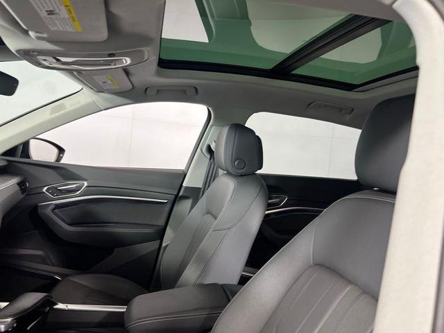 Photo of 2024 Gray Audi Q8 e-tron