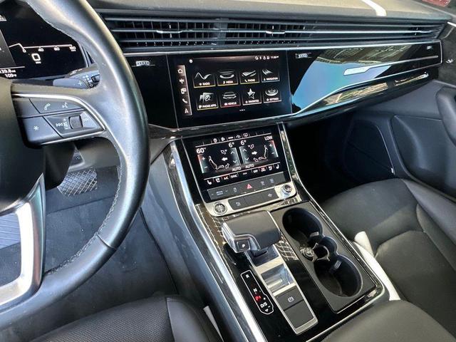 Photo of 2021 Orca Black Metallic Audi Q7