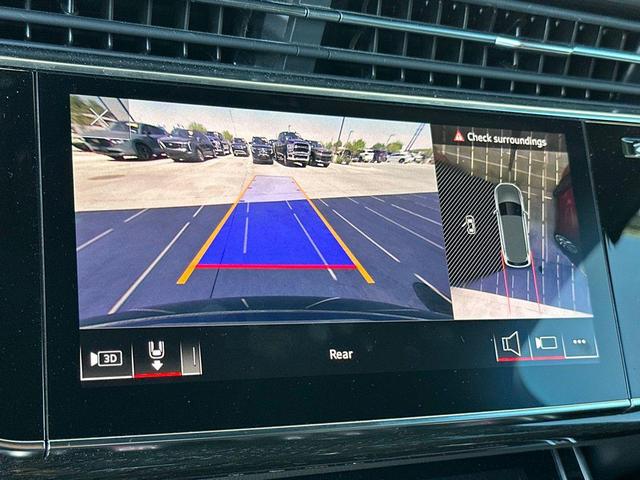 Photo of 2021 Orca Black Metallic Audi Q7