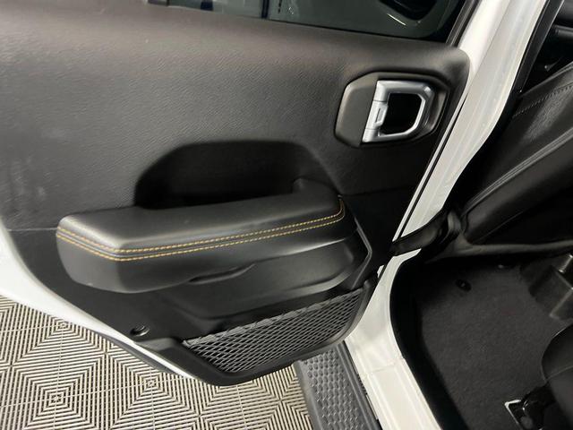 Photo of 2021 Bright White Clearcoat Jeep Wrangler Unlimited