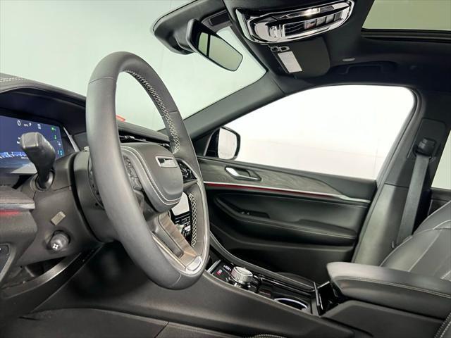 Photo of 2023 Baltic Gray Metallic Clearcoat Jeep Grand Cherokee 4xe
