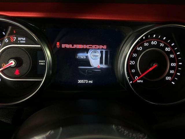 Photo of 2021 Bright White Clearcoat Jeep Gladiator