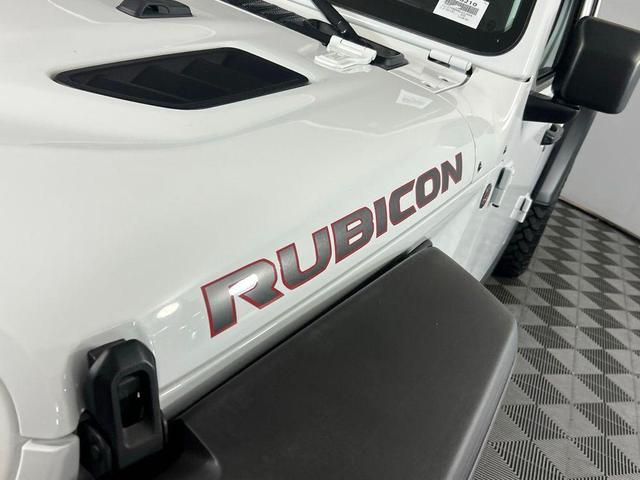 Photo of 2021 Bright White Clearcoat Jeep Gladiator