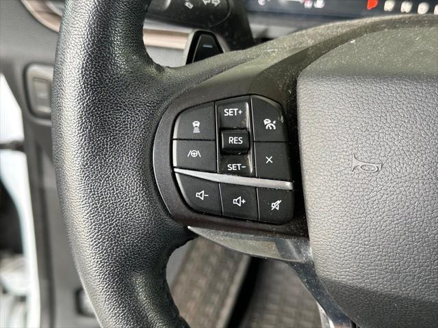 Photo of 2020 Oxford White Ford Explorer