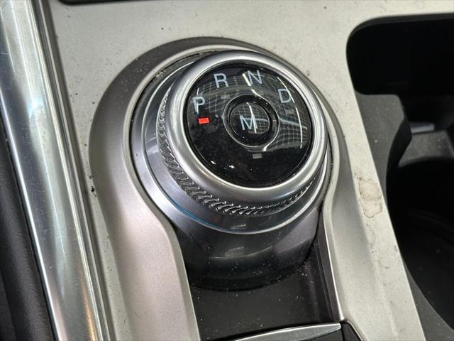 Photo of 2020 Oxford White Ford Explorer