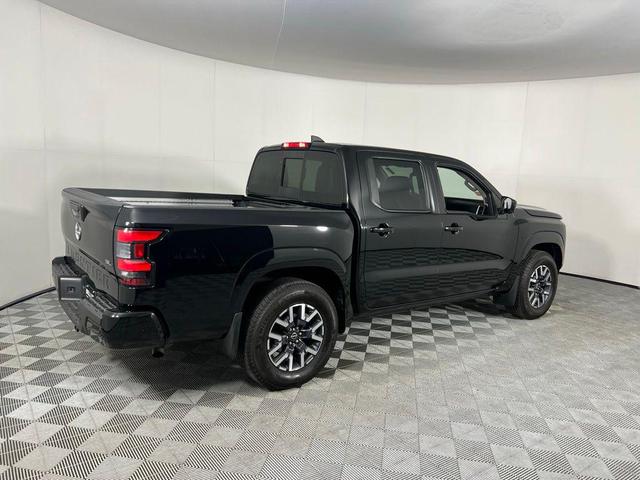 Photo of 2024 Super Black Nissan Frontier