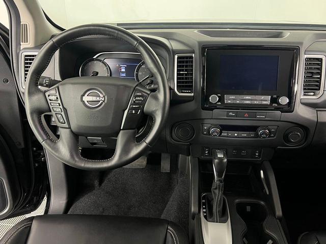 Photo of 2024 Super Black Nissan Frontier