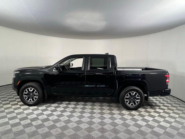 Photo of 2024 Super Black Nissan Frontier