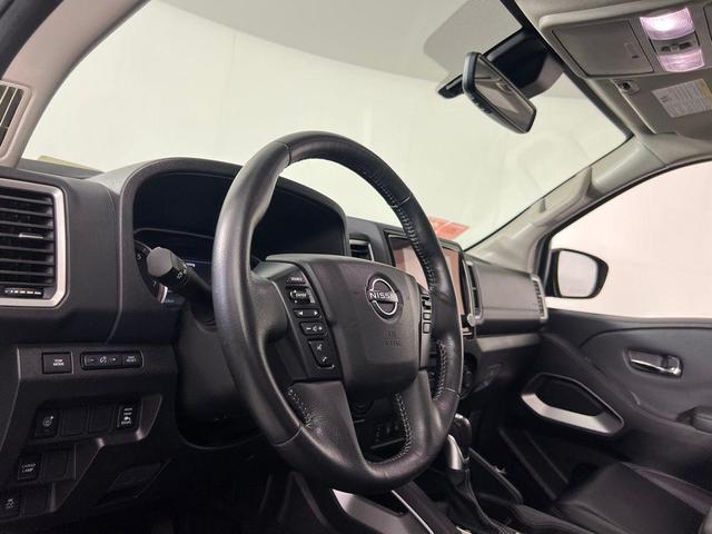 Photo of 2024 Super Black Nissan Frontier
