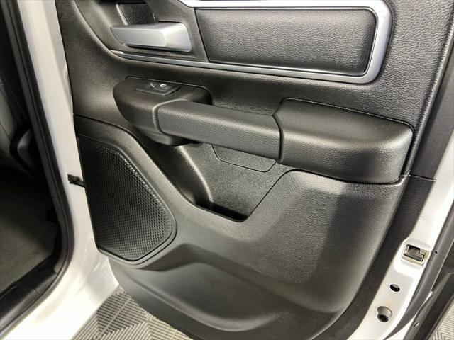 Photo of 2024 Bright White Clearcoat RAM 1500