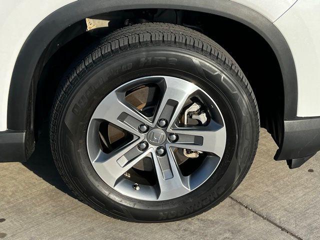 Photo of 2024 Platinum White Pearl Honda Pilot