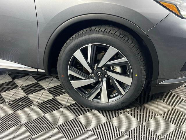 Photo of 2023 Gun Metallic Nissan Murano