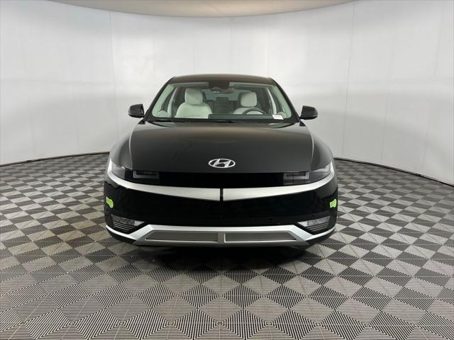 Photo of 2023 Abyss Black Hyundai IONIQ 5
