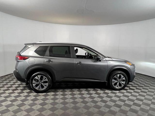 Photo of 2023 Gun Metallic Nissan Rogue