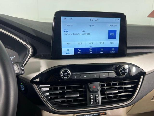 Photo of 2022 Black Metallic Ford Escape