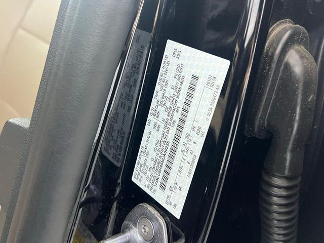 Photo of 2022 Black Metallic Ford Escape