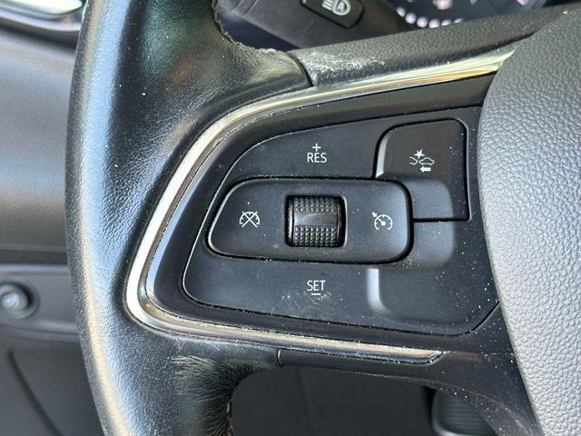 Photo of 2021 White Frost Tricoat Buick Encore GX
