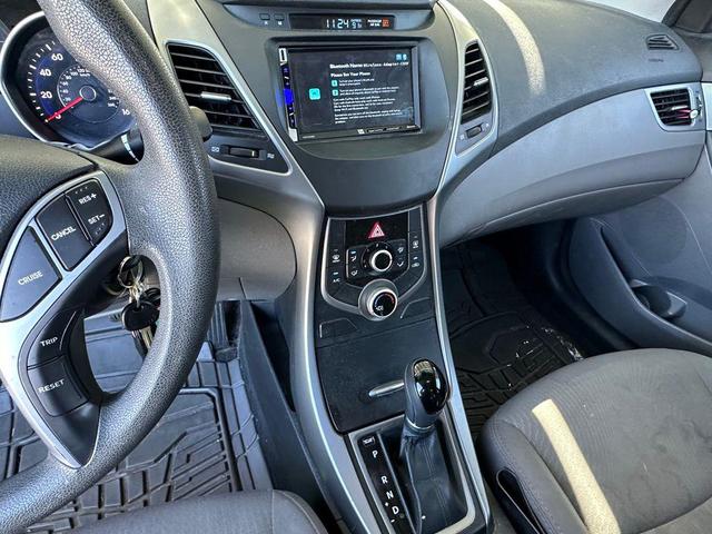 Photo of 2016 Quartz White Pearl Hyundai ELANTRA