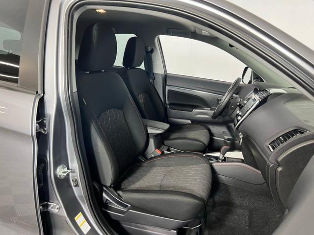 Photo of 2024 Mercury Gray Metallic Mitsubishi Outlander Sport