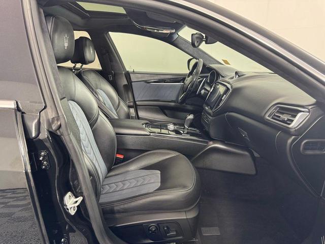 Photo of 2018 Black Maserati Ghibli