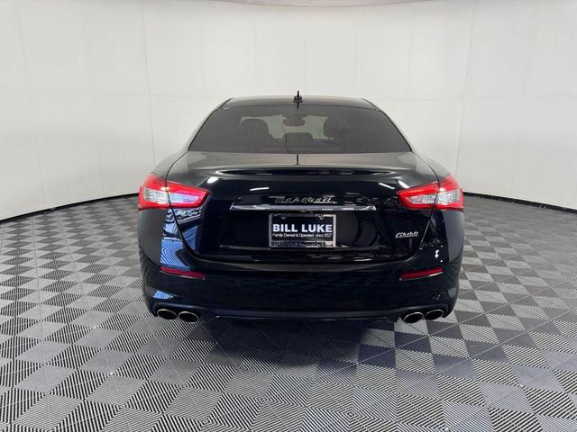 Photo of 2018 Black Maserati Ghibli