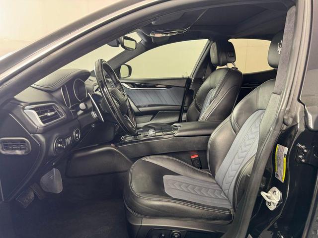 Photo of 2018 Black Maserati Ghibli