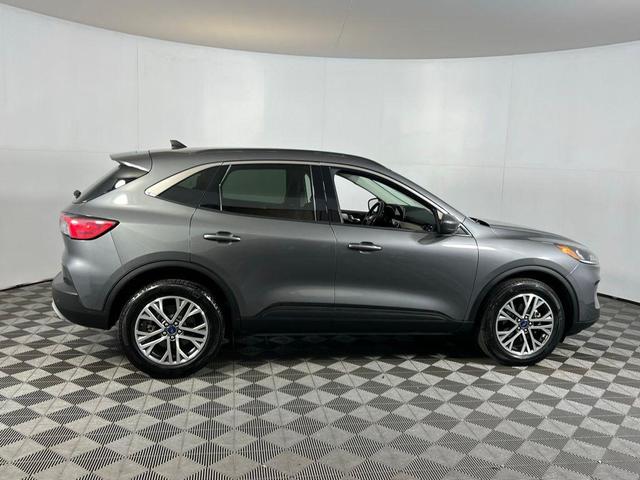 Photo of 2021 Carbonized Gray Metallic Ford Escape