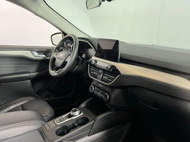 Photo of 2021 Carbonized Gray Metallic Ford Escape