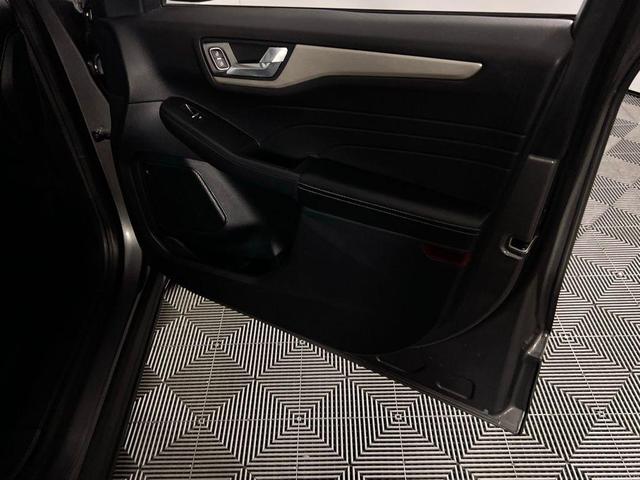 Photo of 2021 Carbonized Gray Metallic Ford Escape