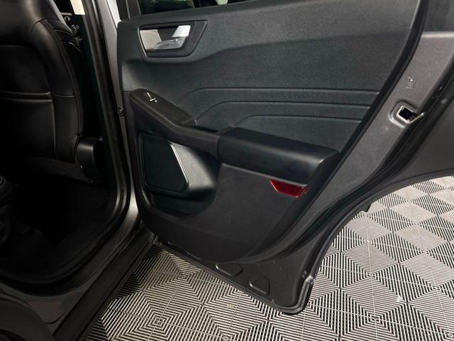 Photo of 2021 Carbonized Gray Metallic Ford Escape