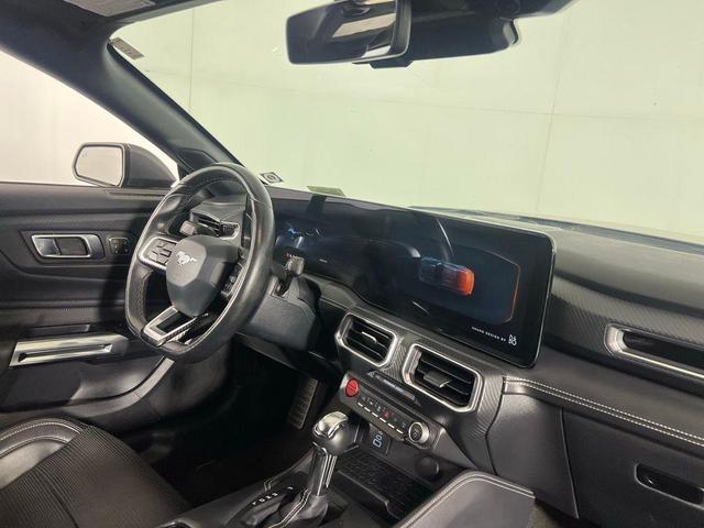 Photo of 2024 Gray Metallic Ford Mustang