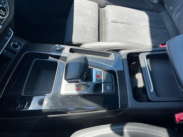 Photo of 2022 Daytona Gray Pearl Audi SQ5