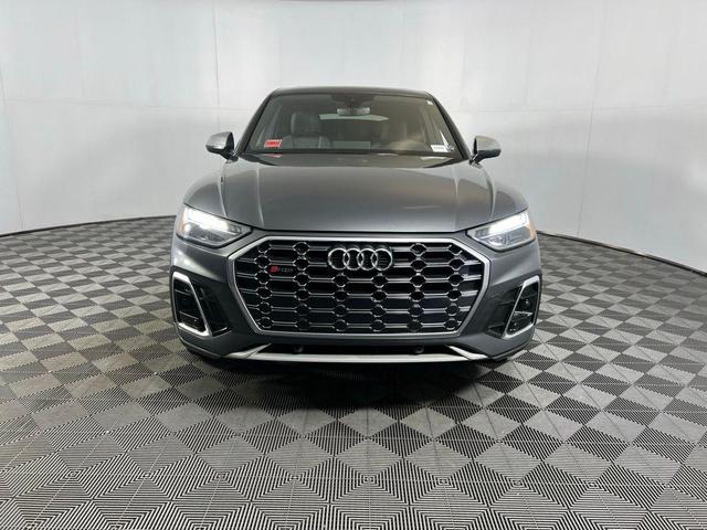 Photo of 2022 Daytona Gray Pearl Audi SQ5