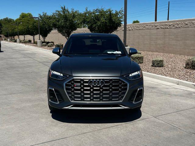 Photo of 2022 Daytona Gray Pearl Audi SQ5