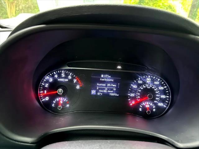 Photo of 2021 White Kia Soul