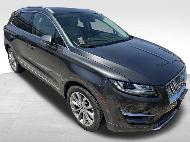 Photo of 2019 Magnetic Gray Lincoln MKC