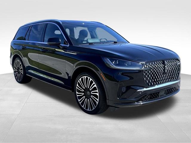 Photo of 2025 Infinite Black Metallic Clearcoat Lincoln Aviator