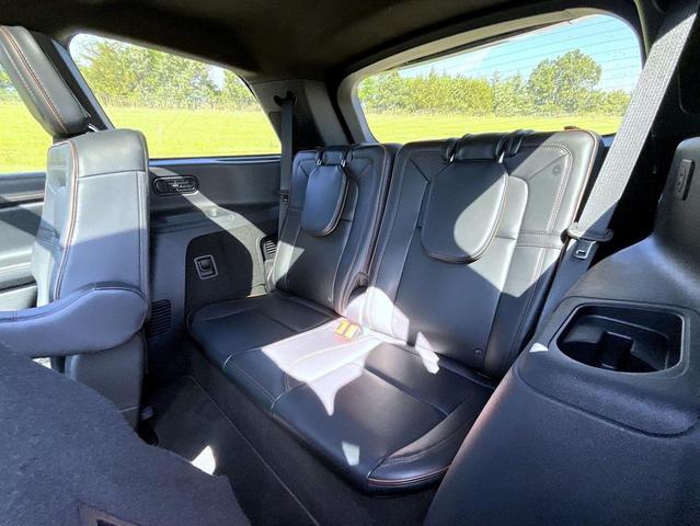 Photo of 2025 Infinite Black Metallic Clearcoat Lincoln Aviator