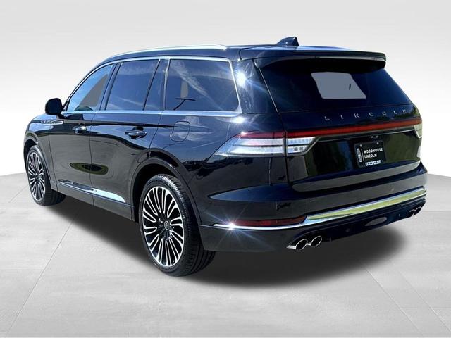 Photo of 2025 Infinite Black Metallic Clearcoat Lincoln Aviator