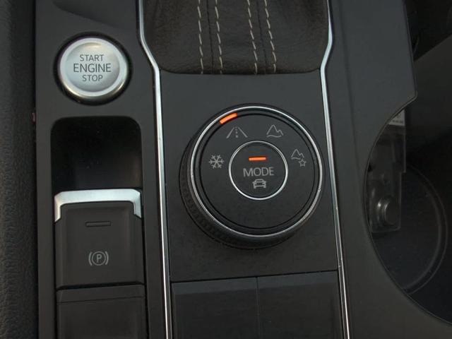 Photo of 2022 Platinum Gray Metallic Volkswagen Atlas