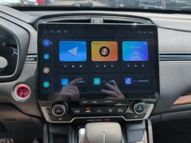 Photo of 2019 Obsidian Blue Pearl Honda CR-V