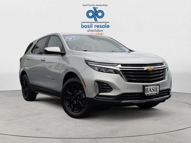 Photo of 2022 Silver Ice Metallic Chevrolet Equinox