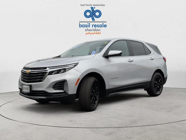 Photo of 2022 Silver Ice Metallic Chevrolet Equinox