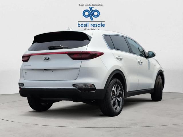 Photo of 2022 Snow White Pearl Kia Sportage